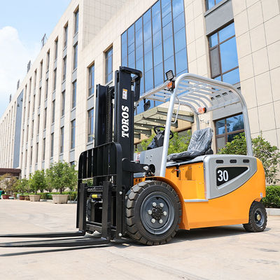 Forklift Diesel Forklift Bertenaga Cocok untuk penggunaan di luar ruangan di gudang