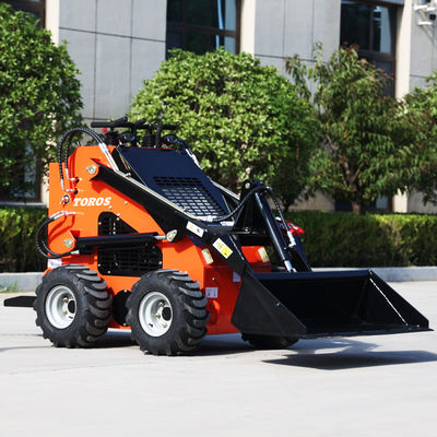 Diesel bertenaga konstruksi mini skid steer loader dengan lampiran