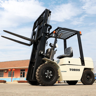 Forklift Diesel Efisiensi Tinggi 2,5 - 3,5 Ton Kapasitas Mudah Digunakan