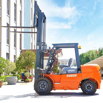 Forklift Diesel Efisiensi Tinggi 2,5 - 3,5 Ton Kapasitas Mudah Digunakan