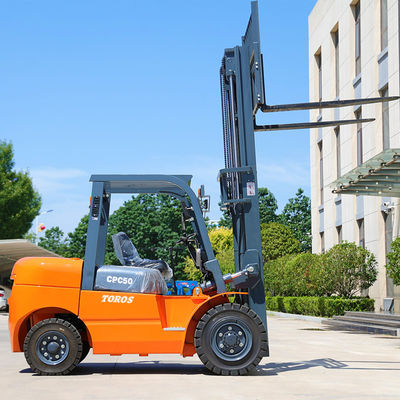 Ban padat Karakter tinggi Diesel Forklift Kelas Industri 3-6m Angkat