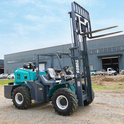 Diesel dioperasikan 3.5-5.0ton Four Wheel Drive Forklift Terusan yang keras
