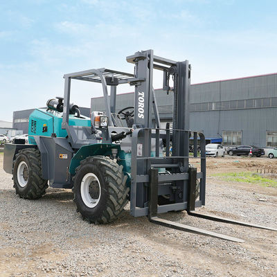 Diesel dioperasikan 3.5-5.0ton Four Wheel Drive Forklift Terusan yang keras