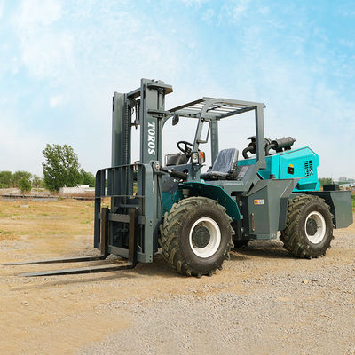 Diesel dioperasikan 3.5-5.0ton Four Wheel Drive Forklift Terusan yang keras