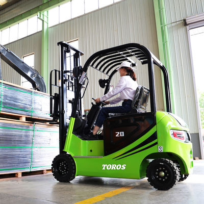 Forklift Bermesin Listrik Dipergunakan Komputer