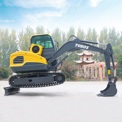 4000kg Mesin Mini Excavator 300mm Lebar Jalur Max Penggalian Radius 4730mm