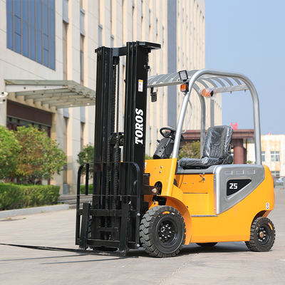 Forklift Diesel Forklift Bertenaga Cocok untuk penggunaan di luar ruangan di gudang
